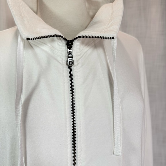 Soft Surroundings Embroidered Long Full Zip Soft White Jacket and Pockets Size L - Picture 4 of 14